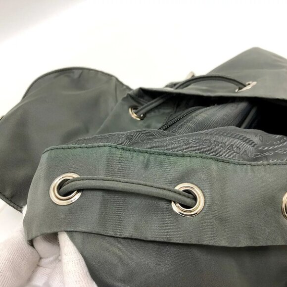 PRADA BZ0032 Triangle logo bag Backpack Leather gray/SilverHardware - Picture 4 of 9